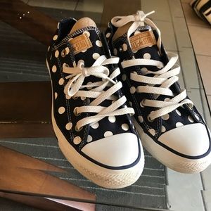Navy Polka Dot Chuck Taylor Lows. W10/ M8